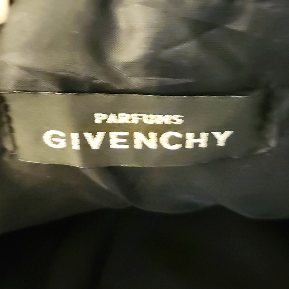Givenchy Card Wallet w/Free Givenchy Canvas Tote Bag - Picture 16 of 16